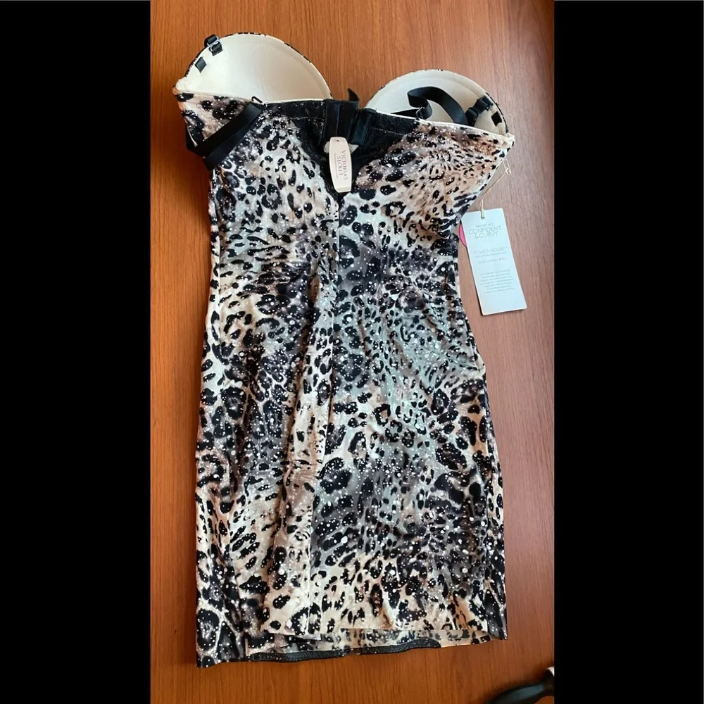 NWT Victoria's Secret Power Figure Convertible Shaping Slip Size 34D